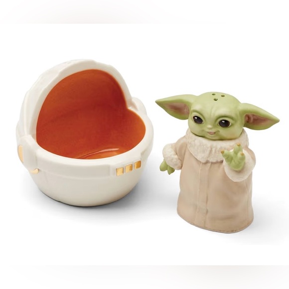 Lenox: Star Wars Mandalorian Lenox 896109 Grogu Figural Salt & Pepper Set BNIB - Picture 2 of 10